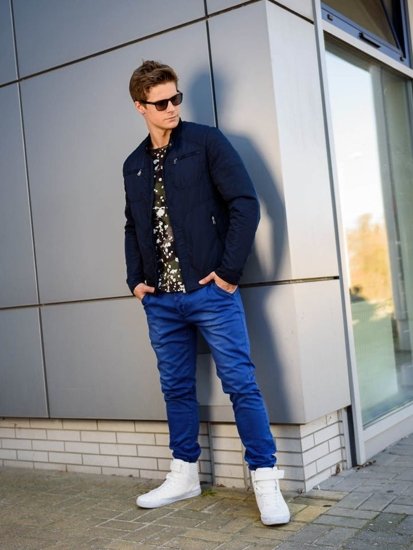 Outfit No. 213 - Lightweight Jacket, Printed T-shirt, Chinos, Shoes